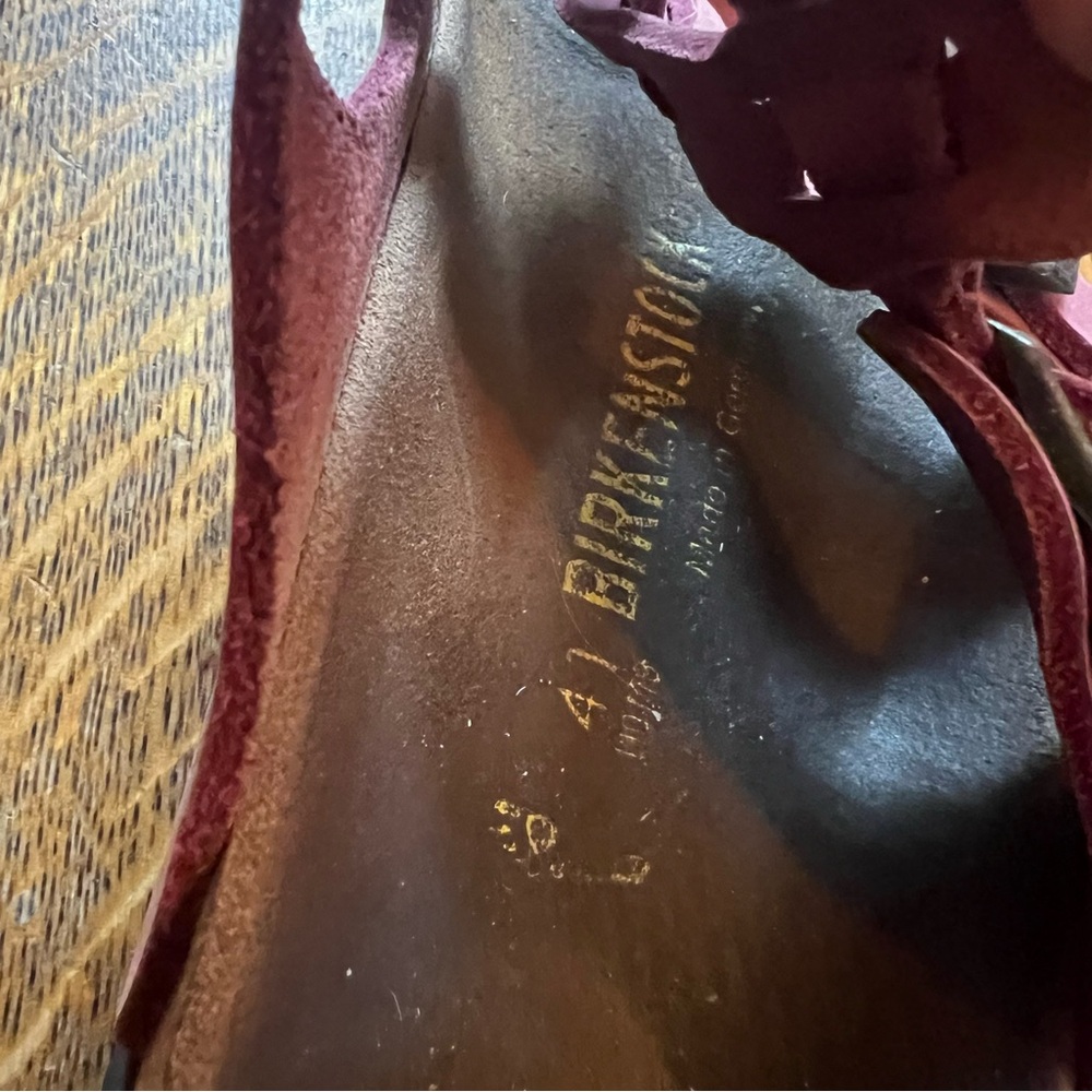 Birkenstock Mauve Sandals with Adjustable Straps - Picture 6 of 8
